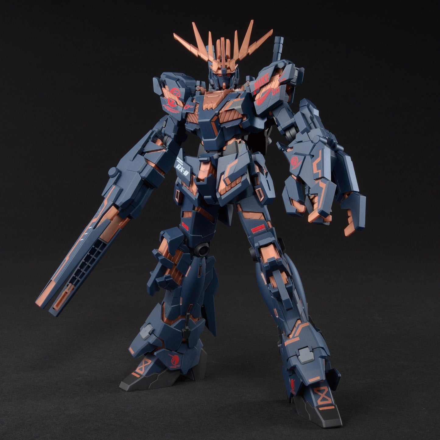 HG 1/144 Gundam Unicorn 02 Banshee x Nike SB | [2021] | PREMIUM BANDAI - Show Me What You Bot