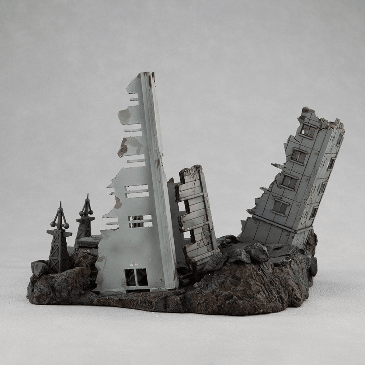 1/144 Megahouse Structure Ruins in New York