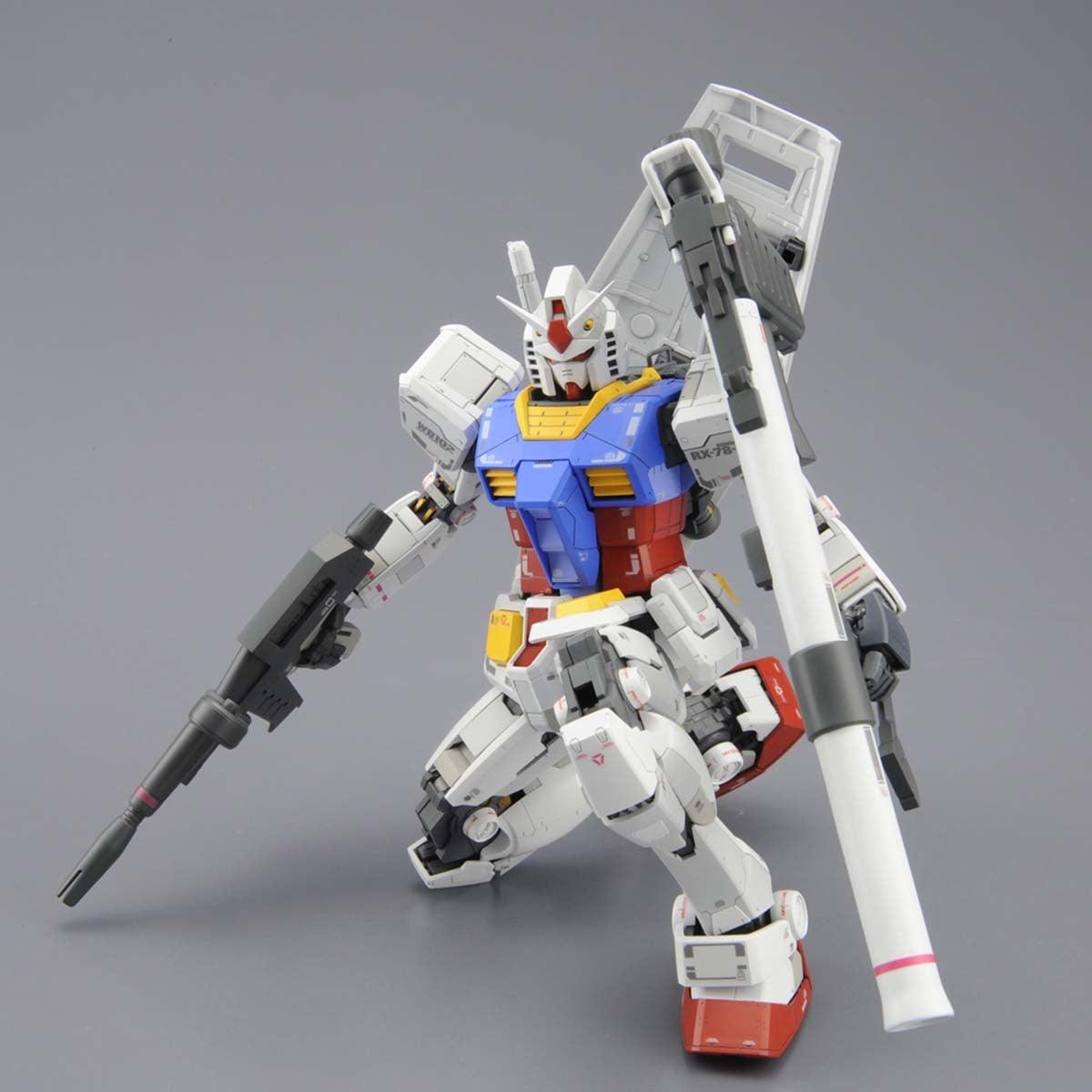 MG 1/100 RX-78-2 Gundam Version 3.0