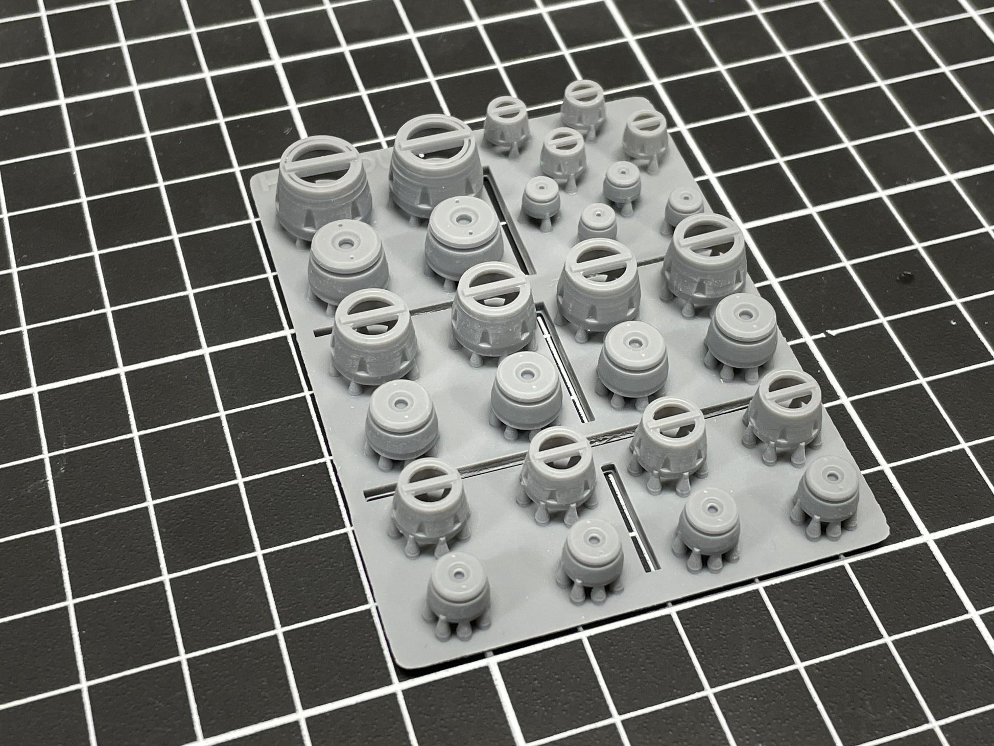 HDM Model | DU-06 - Joint Mold - Show Me What You Bot